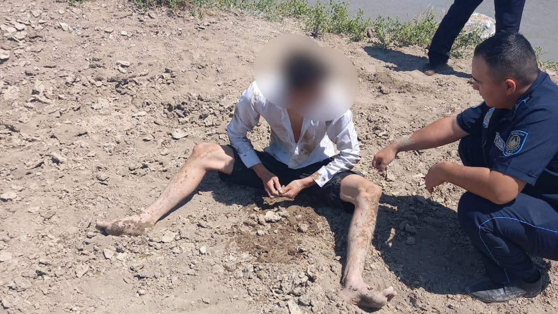 Полицейские в Кызылординской области спасли тонувшего студента