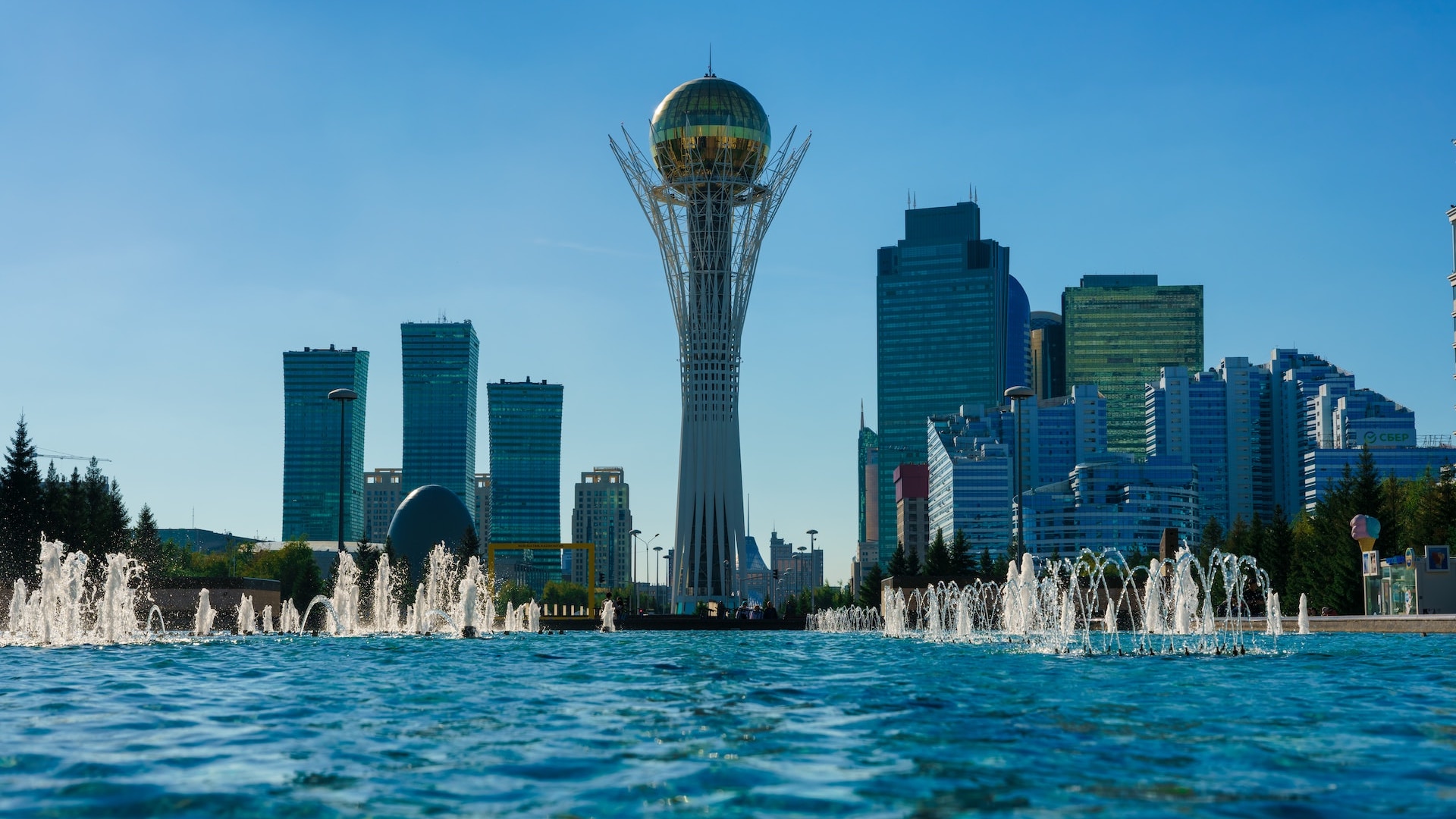 Что будет, если в Астану запретят переезжать казахстанцам