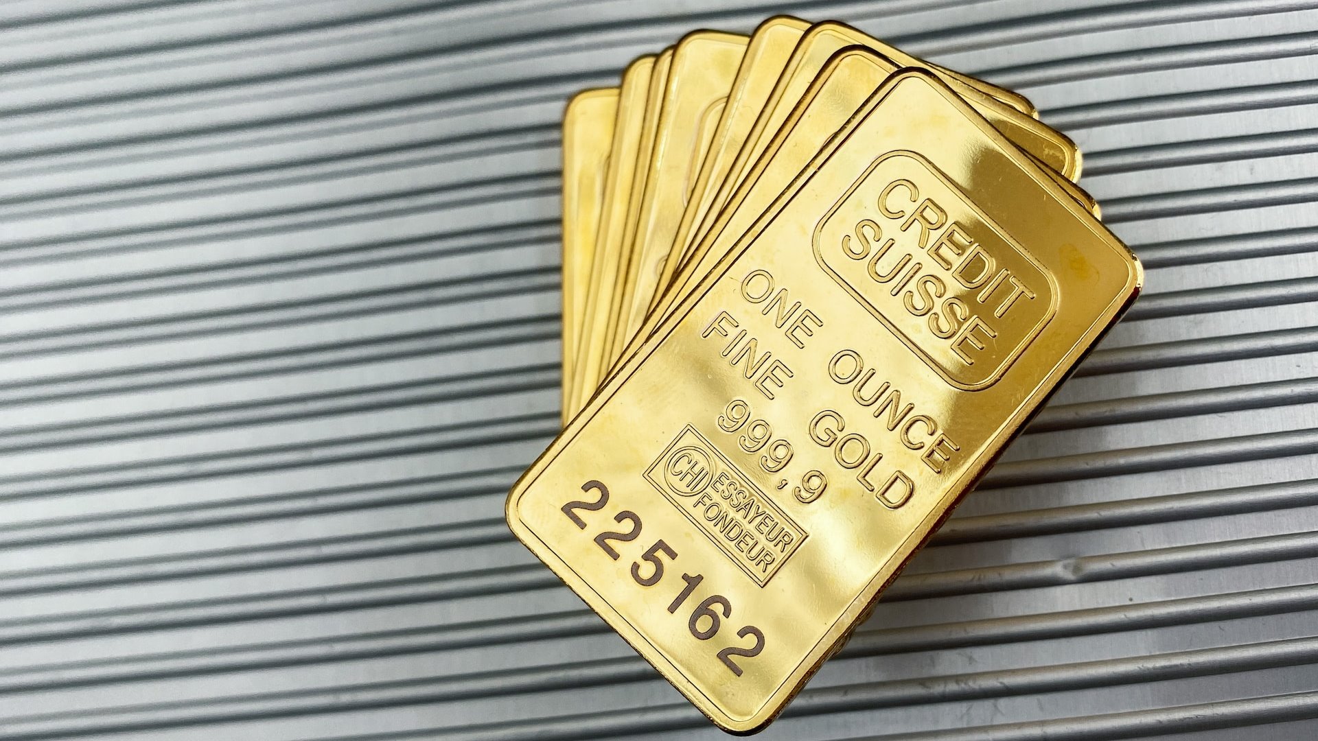 Мировые центробанки возобновили закупки золота в июне - Bizmedia.kz
