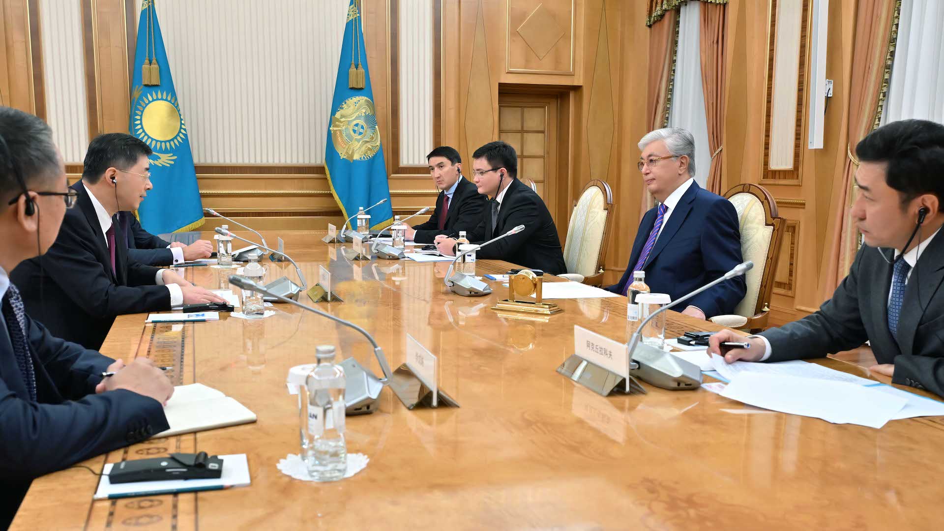 Касым-Жомарт Токаев встретился в Астане с президентом корпорации SINOPEC