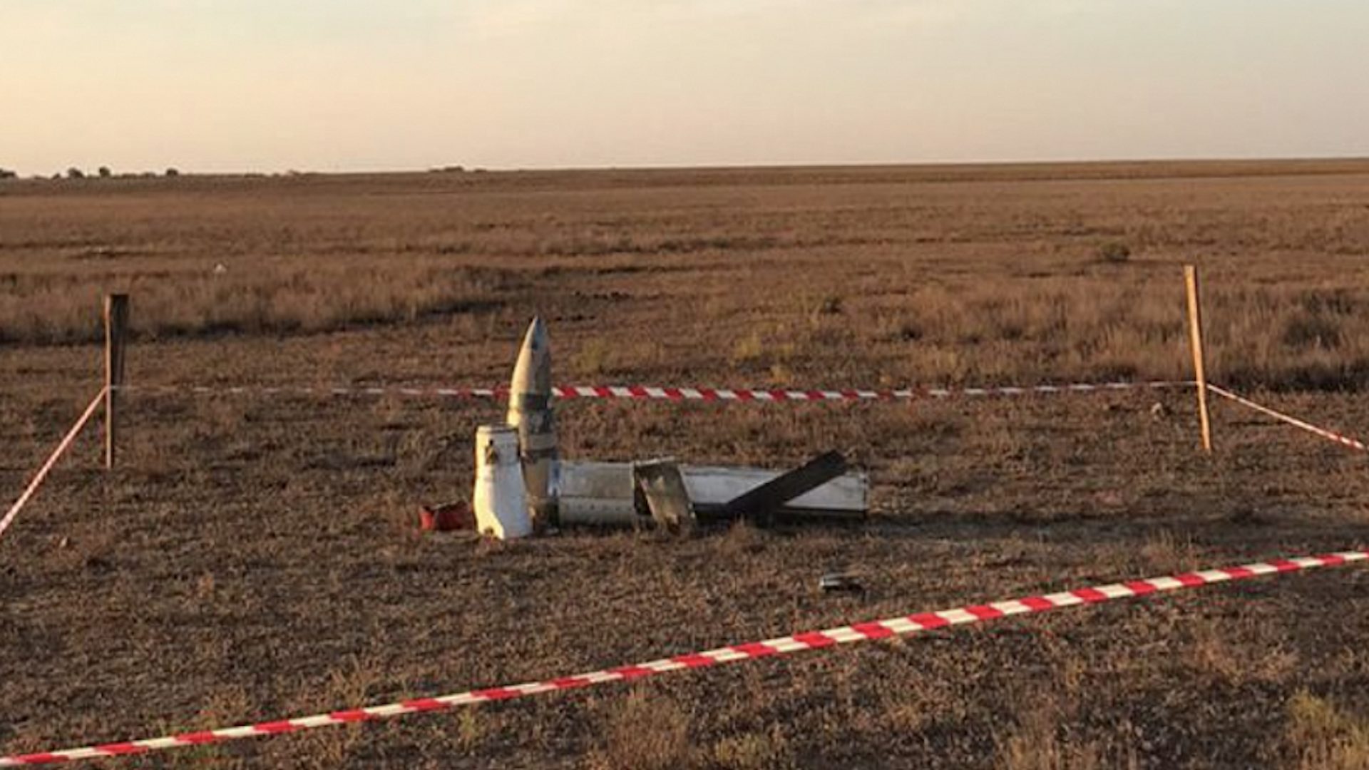 Пастух нашел ракетный снаряд в степи Атырауской области