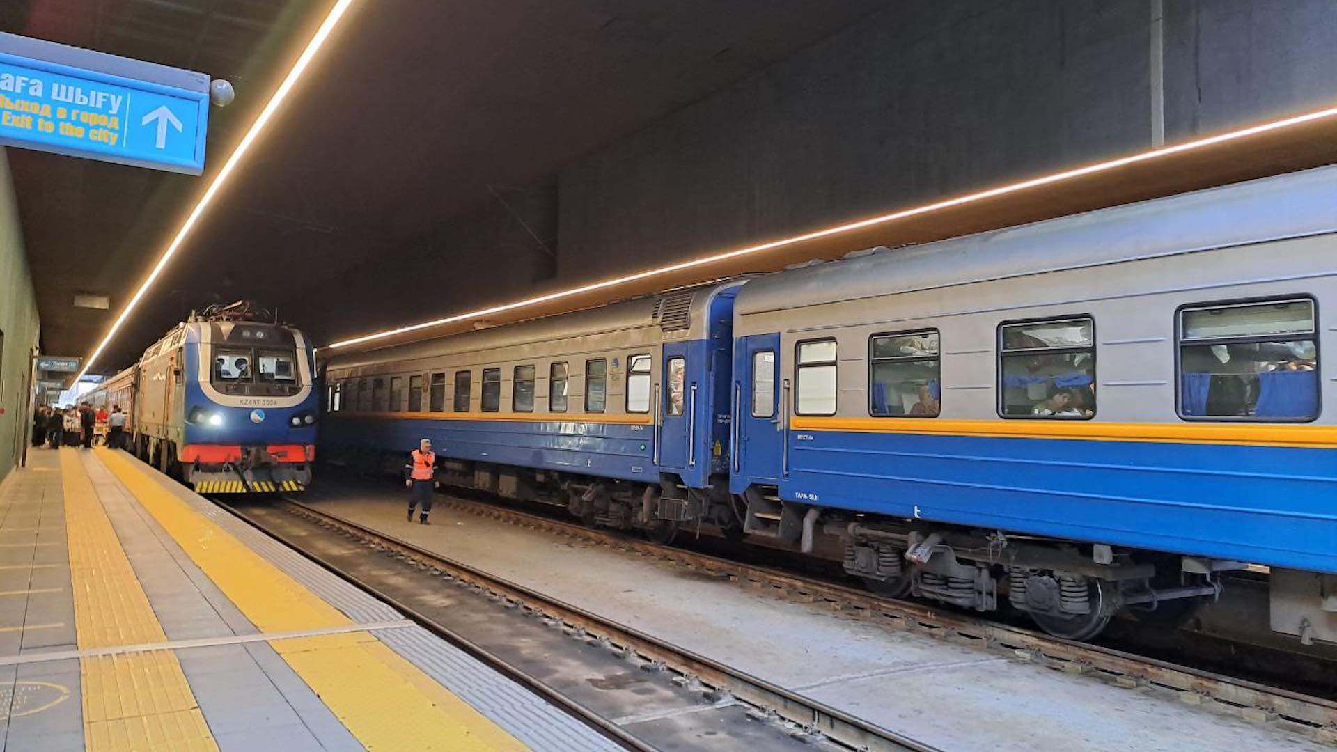 Перевозки особых пассажиров поездами Нацперевозчика выросла на 64%
