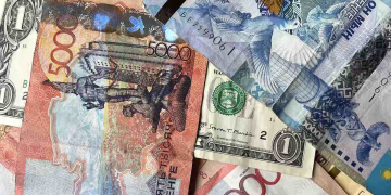 Средневзвешенный курс доллара к тенге по итогам торгов на KASE во вторник, 26 сентября