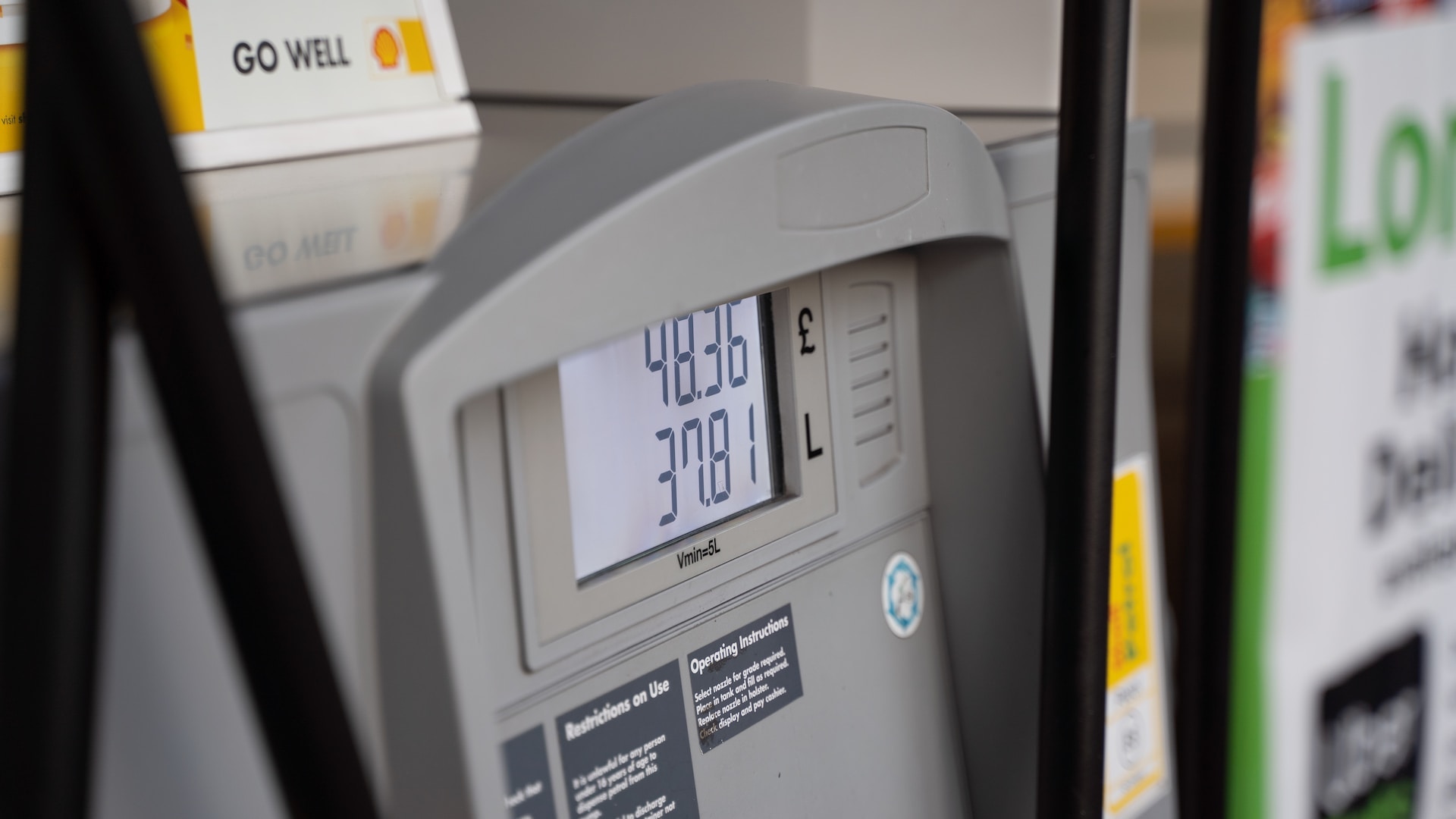 Минэнерго обещает не увеличивать стоимость бензина в Казахстане