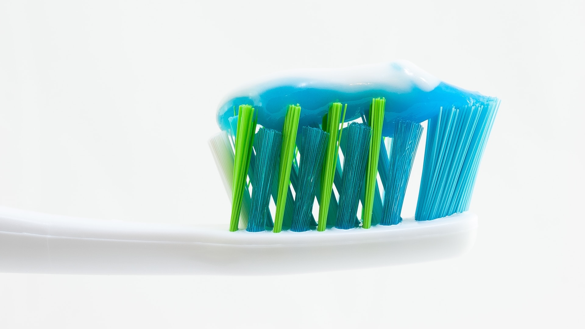 Разработана новая зубная паста, которая эффективно борется с аллергическими реакциями