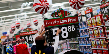 Walmart переключается на Индию из Китая в поисках более дешевого импорта