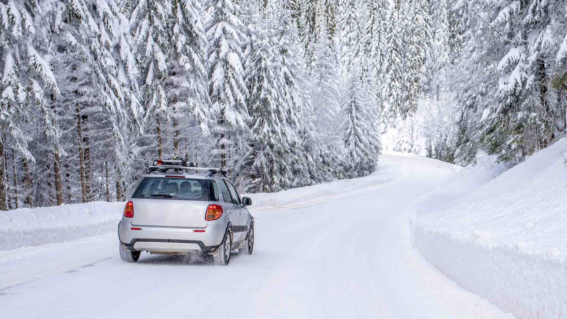 Как правильно ездить по льду на автомобиле: советы казахстанских спасателей