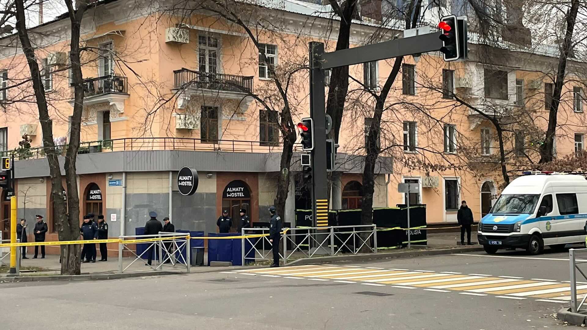 Саясат Нурбек чувствует ответственность за произошедшую трагедию в хостеле Алматы