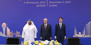 Токаев подписал ряд соглашений во время поездки на саммит ООН в ОАЭ - Bizmedia.kz