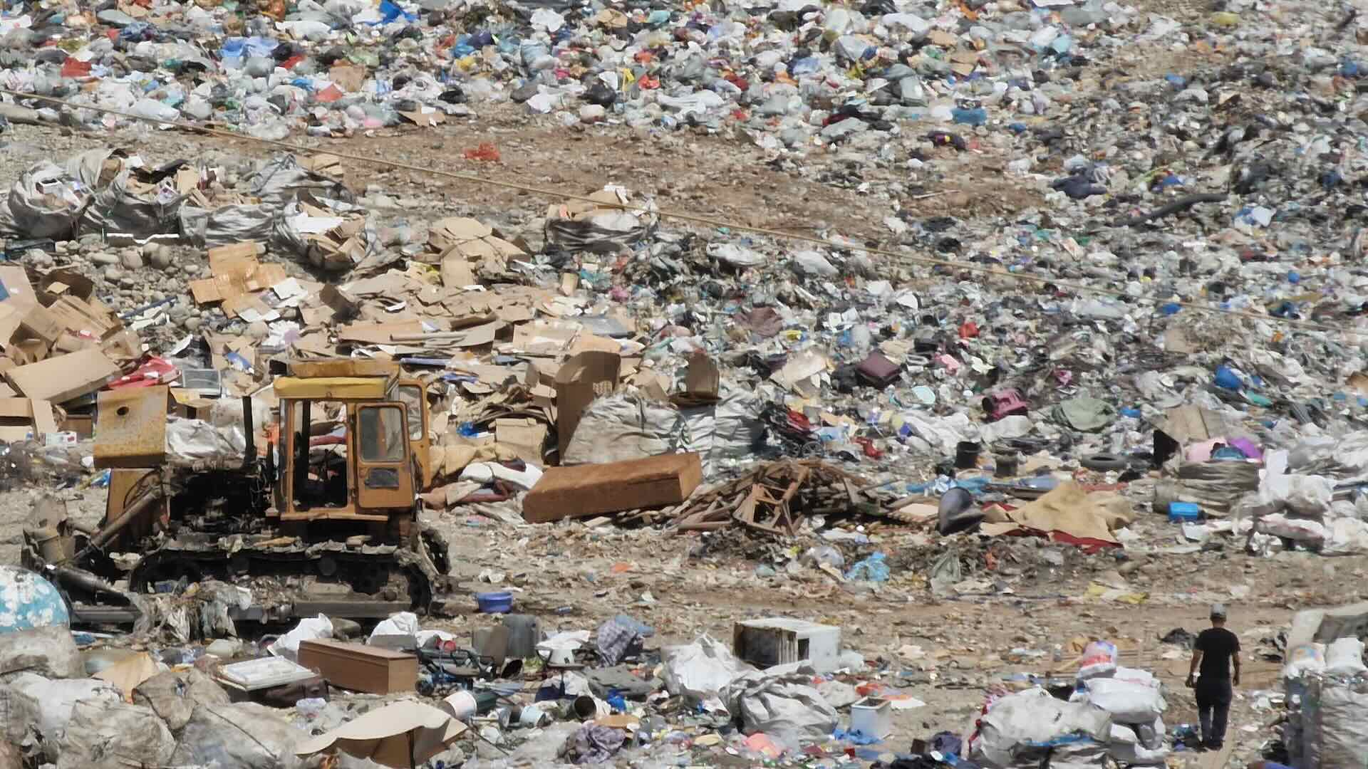 В Казахстане увеличат штрафы за выброс мусора в неположенных местах
