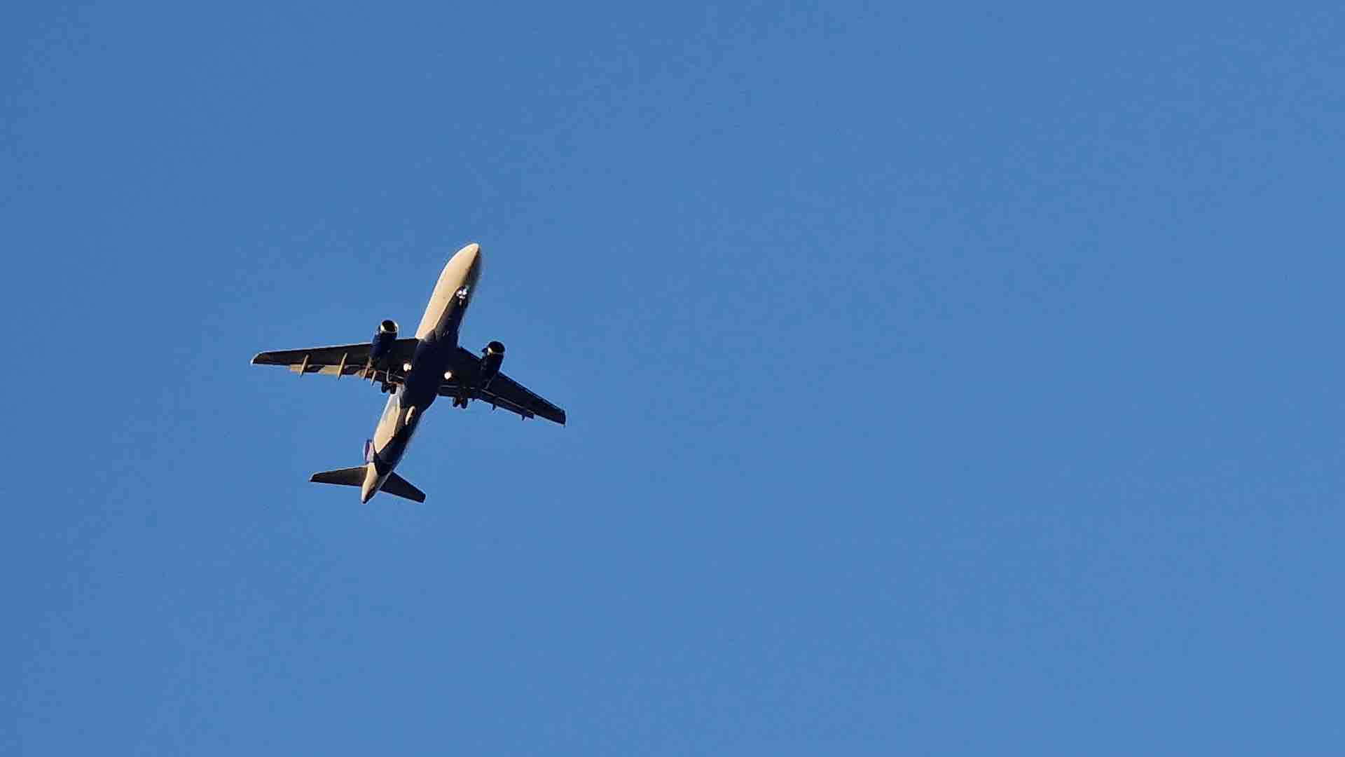 Смена часового пояса: авиакомпания Qazaq Air сообщила об изменении расписания рейсов